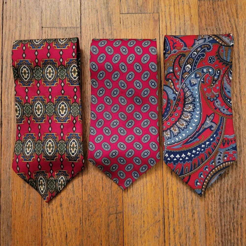 3 Vintage Wembley Power Tie Red Paisley Medallion Silk Geometric Preppy Academia